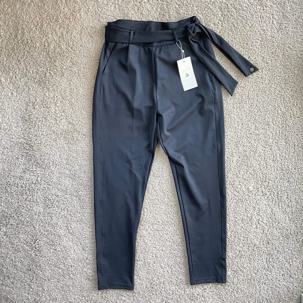 BuffBunny VP Pant Onyx Black High Rise Tie Belt Skinny Ankle Pants Size Medium
